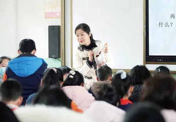 别让礼物折了师德之重  