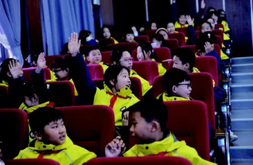 借辩论之力 扬理想之帆