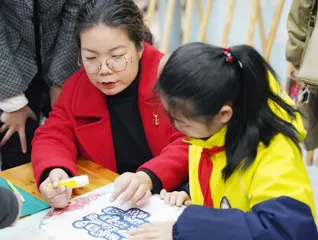 所谓教师，在水一方