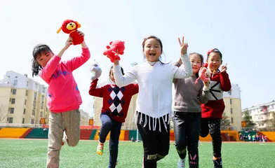 沐浴阳光呵护你我