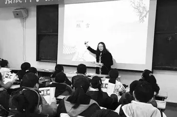 石群：做儿童阅读的点灯人