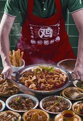 莫锦:一锅肥肠鸡,百城千店梦1