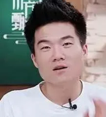 月度人物