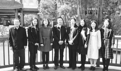 以情养德　立德树人