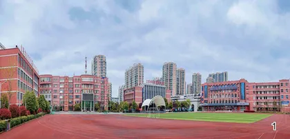 教途日新　师情如海