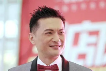 他被称为刘德华电视剧的接班人,却为自闭症儿子退出娱乐圈1
