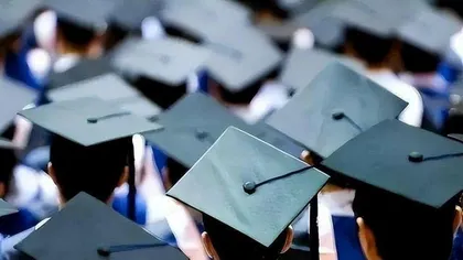 大学生就业遭遇“第一学历”歧视,仅仅是用人单位有问题?1