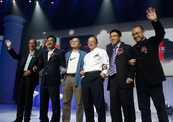 冯仑:你不能弯腰下跪,就别谈创业挣钱1