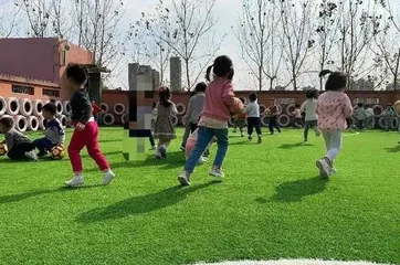 被圈养的中小学生,连厕所时间都快没了4