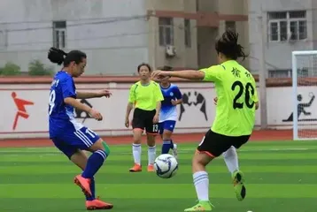他们,点亮一群山里娃的“足球梦”4