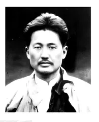 三读“清贫”  入“情”三分  以文化人