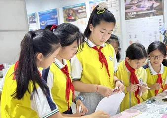 “楚凤图腾”美术主题学习任务设计 