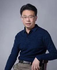 理性的眼光与务实的精神 