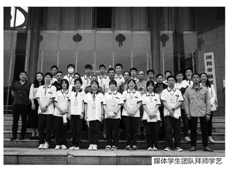 依托校园新媒体，步入校园特色路