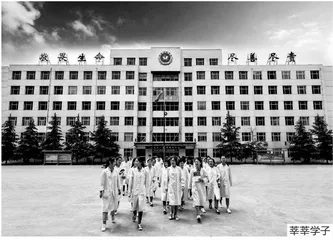 构建“主题教育推进式德育模式”，办好人民满意中职教育