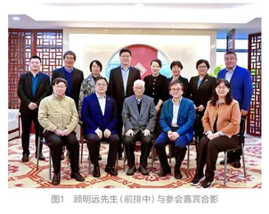 以历史的厚度书写教育的深情