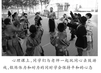 “走”入牧区孩子的心坎里3