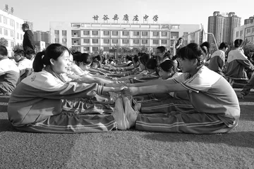 展新颜 谱新篇3