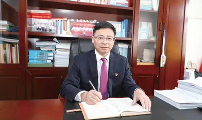 “草根”校长的教育梦