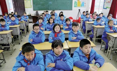 临川区第七小学：引导学生“扣好人生第一粒扣子”