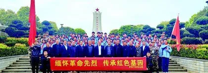 弘扬榜样力量　助推扬优成势