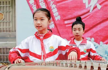 奏响时代教育“勤廉之音”