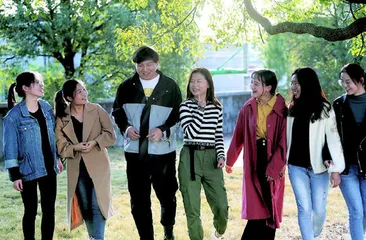 像油菜花一样盛开
