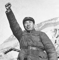 巧讲党课的朱德3