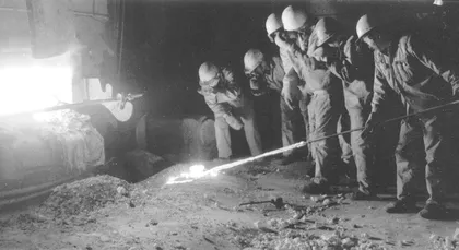 1956年的太钢电炉炼钢部