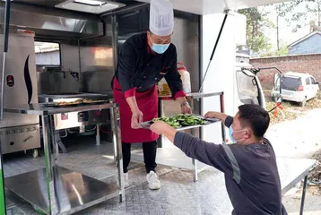 商丘：移动智慧厨房让聚餐更安心