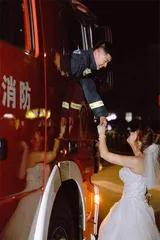 消防员潘震：节后回家，合影将要添个人儿