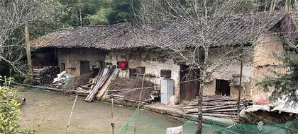 陈老汉住进了新房子