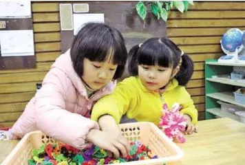 小贴纸风波 