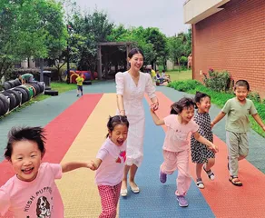 在鹤琴幼儿园做访问教师的那一年