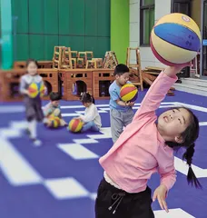 多方合作做好幼儿近视防控工作