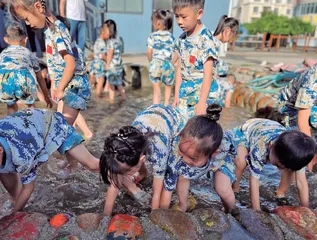 走在促进共同富裕的路上 