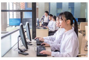 基于行业人才需求，创设多维融合课堂