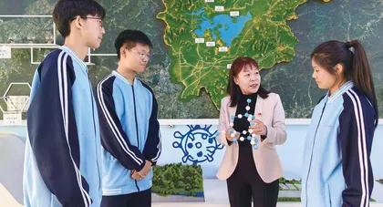 创新校本化实践进路，深化科学教育改革