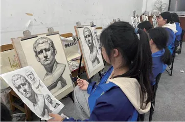 因材施教，艺术特色助力学生多样成长