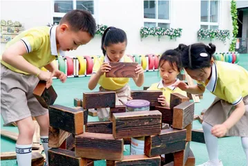 以德润心， 以文化人