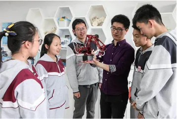 “三级”联动，让工程教育在鲜活场景中发生