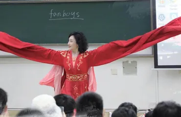 陈俐：不想当网红只想带年轻人体验艺术人生