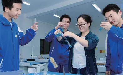强化五育并举，落实立德树人