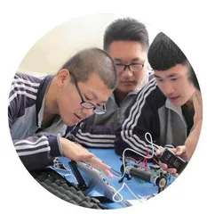 构建智慧环境，赋能县域高中高质量发展
