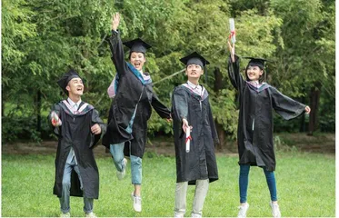 优化人才选拔评价机制，促进拔尖创新人才涌现