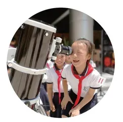 以人为本，推动人工智能与教育融合升级 