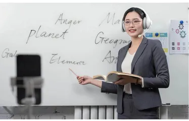 数字人虚拟教师：何为、难为、能为