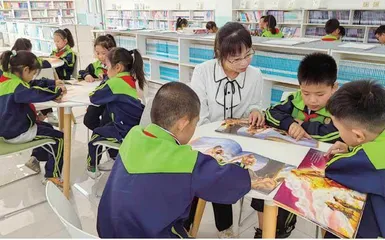 冯秀菊：在动静之间打开小学人文教育的大门 