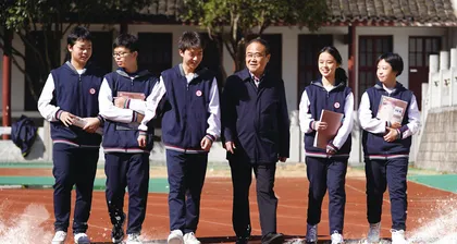 让学校真正姓“学”
