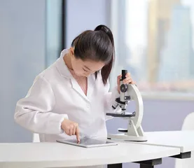 深化实验教学改革，重在提升教师实验教学素养